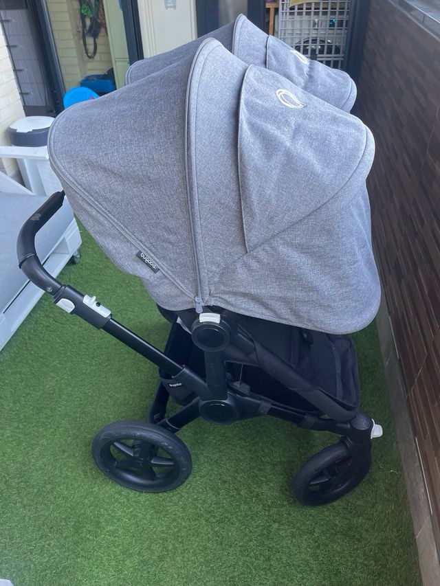 Bugaboo Donkey 5 Gemelar Completo + Accesorios