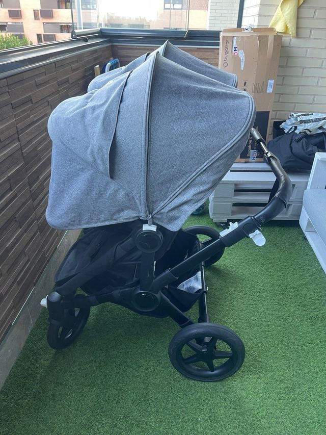 Bugaboo Donkey 5 Gemelar Completo + Accesorios