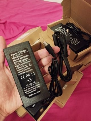 Cargador patinete eléctrico Xiaomi nuevo 