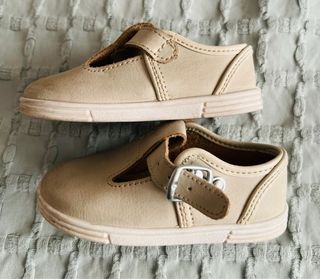 Zapatos bebé Talla 21