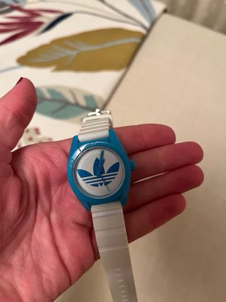 Reloj Adidas Blanco y Azul