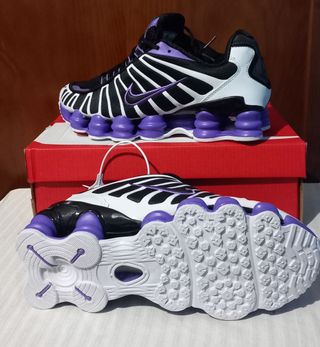 Nike Shox Zapatillas Negras y Moradas
