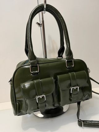 Borsetta a tracolla verde con tasche