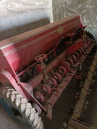 Sembradora de cereal URBOD