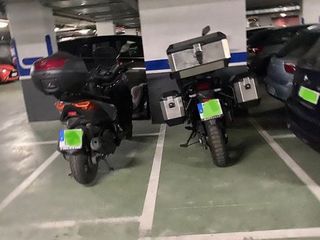 Alquiler varias plazas garaje para moto y coche
