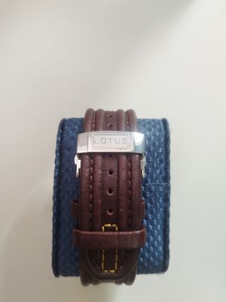 Reloj Lotus Marrón y Plateado