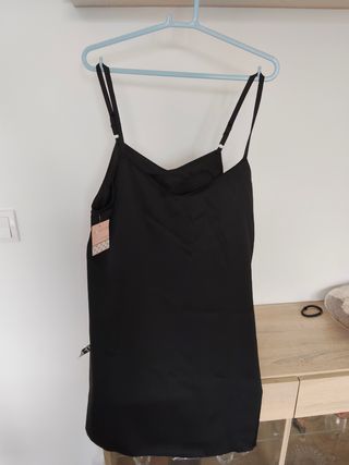 Camisón de tirantes satén negro