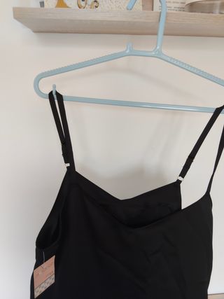 Camisón de tirantes satén negro