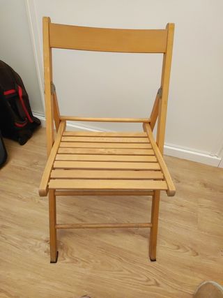 Silla plegable de madera