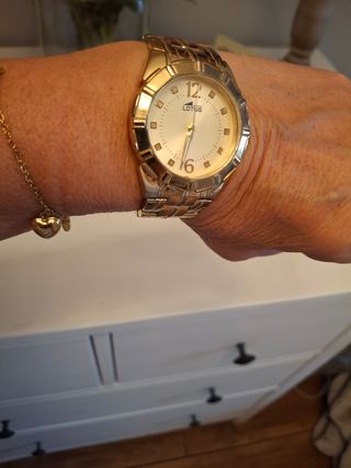 Reloj Lotus Dorado Mujer