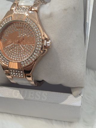 Reloj Guess Rosa Oro Pedrería Resistente Agua