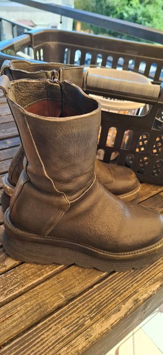 Stivali in pelle verde oliva