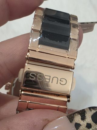 Reloj Guess Brillantes Dorado y Negro