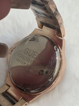Reloj Guess Brillantes Dorado y Negro