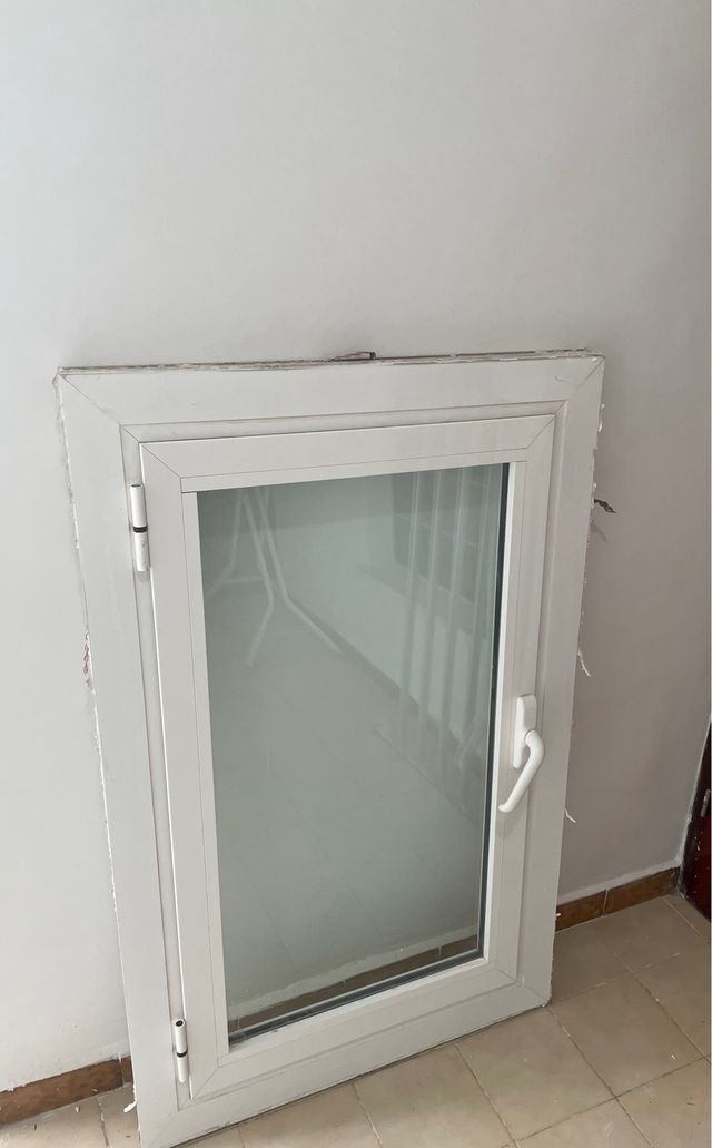 Ventana doble cristal con rejas