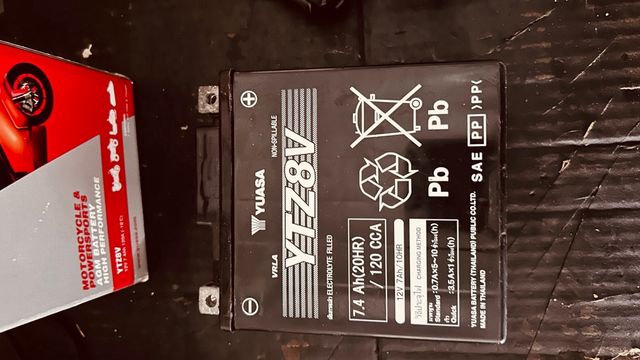Batteria AGM Yuasa YTZ8V Moto Powersports