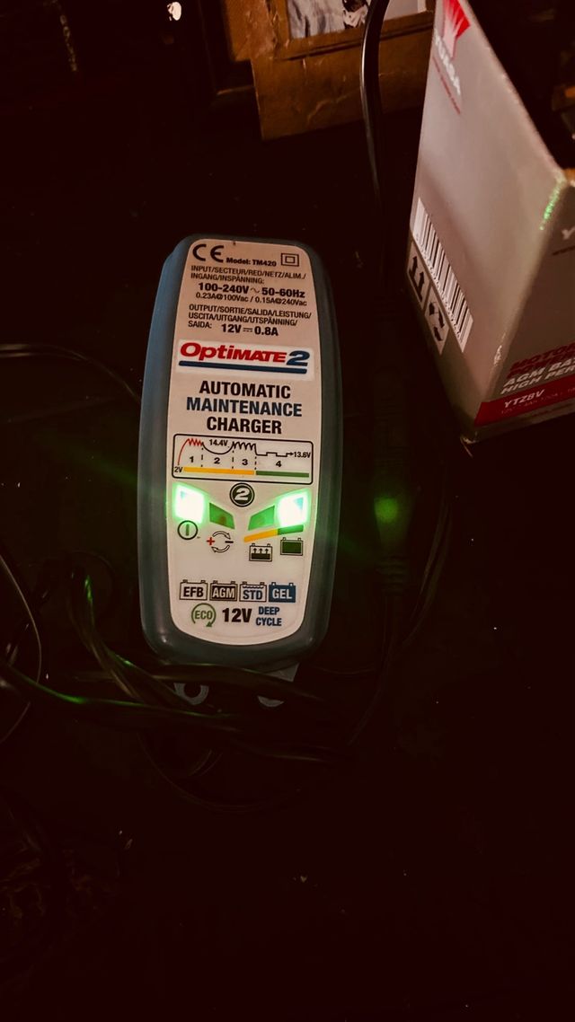 Batteria AGM Yuasa YTZ8V Moto Powersports