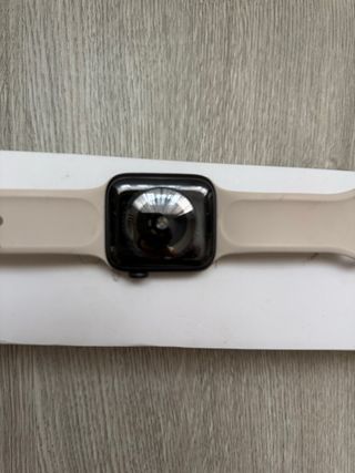 Apple Watch 5 Beige