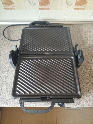 Sandwichera Silvercrest Grande