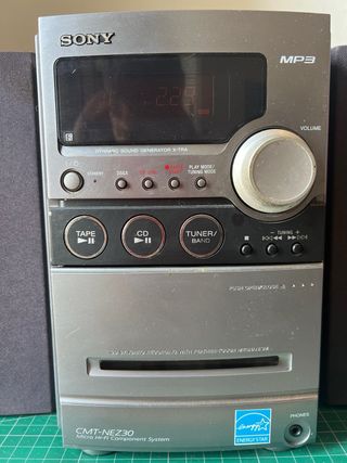 Sony CMT-NEZ30 Micro HiFi CD/Cassette/Radio