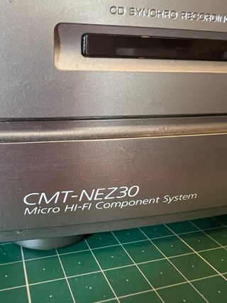 Sony CMT-NEZ30 Micro HiFi CD/Cassette/Radio