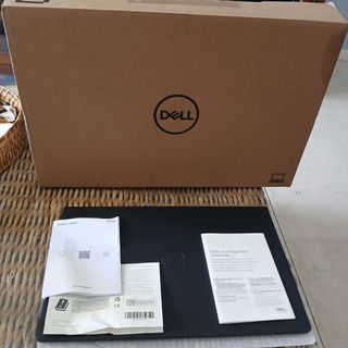 Portátil Dell Vostro 3520 Negro
