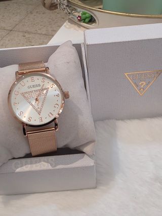 Reloj Guess Dorado Mujer