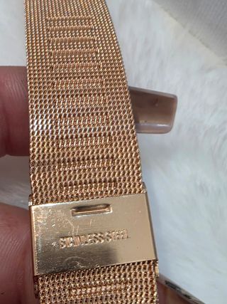 Reloj Guess Dorado Mujer