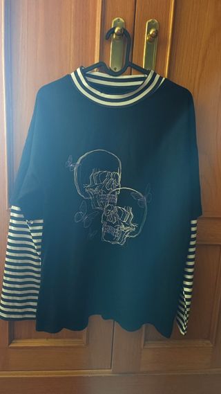 Camiseta mujer talla S calaveras mariposas