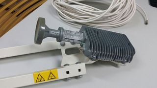 Kit Parabólica Satélite Tooway