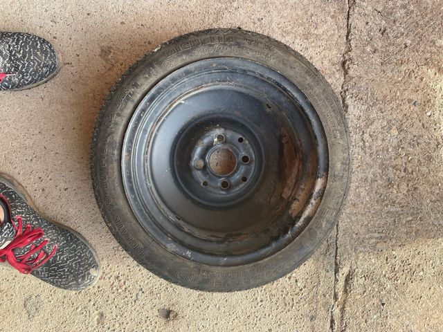 Rueda de repuesto Michelin T 105/70 R14 84M