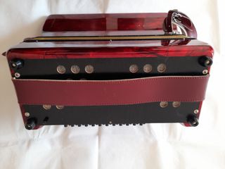 Acordeón Hohner Concerto II 72 Bajos