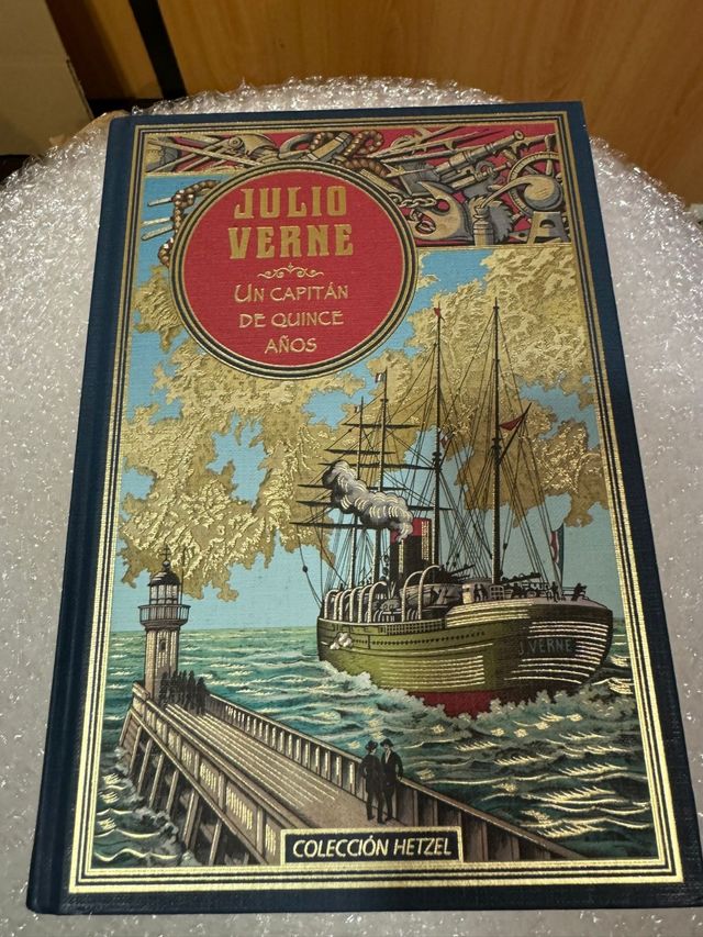 Colección de libros de Julio Verne de Hetzel.
