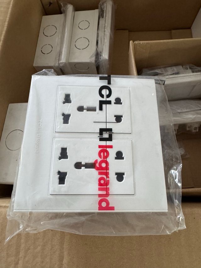 Enchufes Universales TCL 5 Orificios