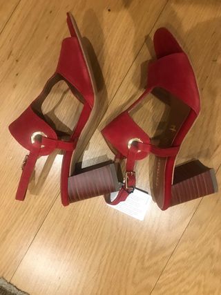 Sandalias TAMARIS Piel Roja Talla 40