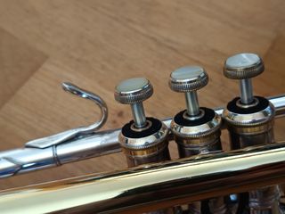 Trompeta Bach Stradivarius 72