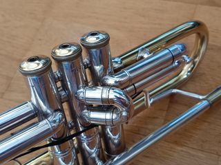 Trompeta Bach Stradivarius 72