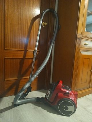 Aspiradora Bosch Serie 2 Roja