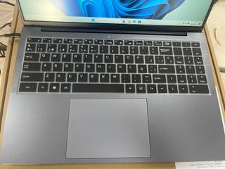 Portátil Intel i5-8210Y 16GB RAM 512GB SSD Gri 030