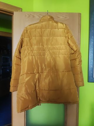 Anorak amarillo