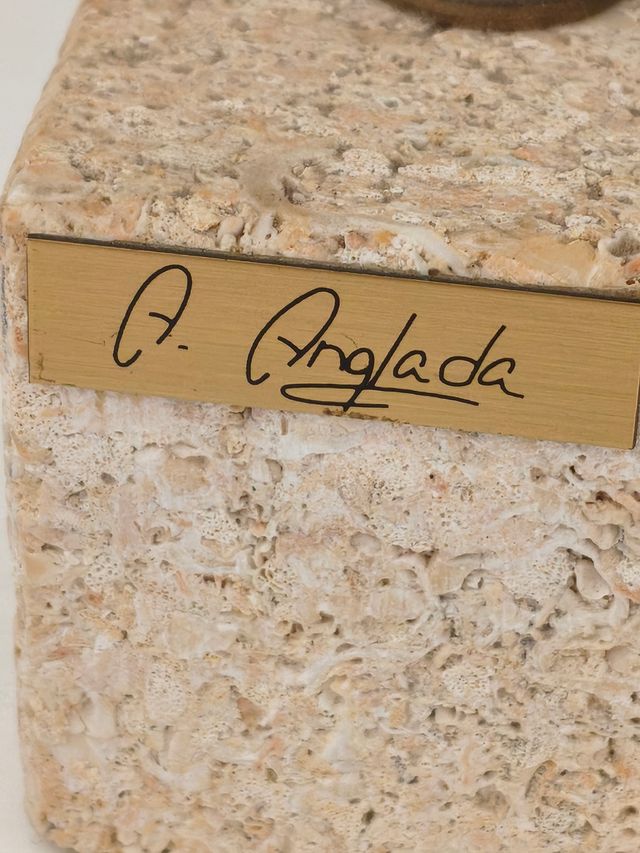 Figura artesanal única