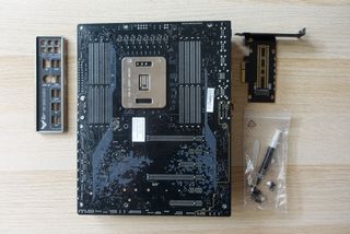 Intel Core i9-9820X, placa ASUS TUF X299 y kit
