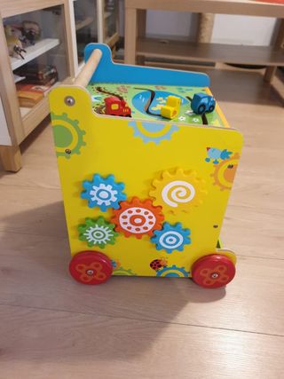 Carrito correpasillos de madera