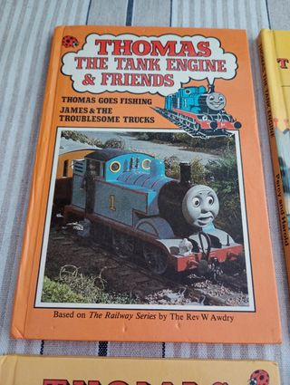 Lote 4x Libros THOMAS The Tank Engine & Friends
