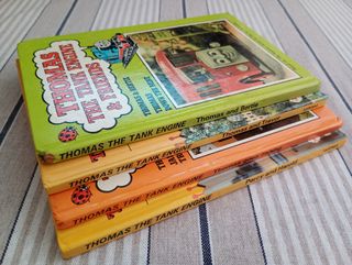 Lote 4x Libros THOMAS The Tank Engine & Friends