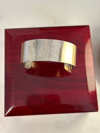 Brazalete plata con grabado floral