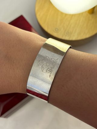 Brazalete plata con grabado floral