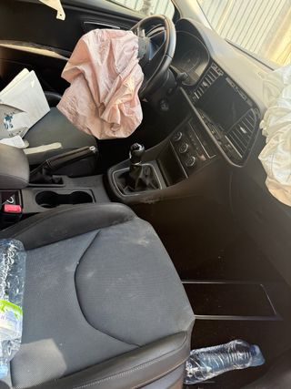 SEAT Leon 2017 accidentado 