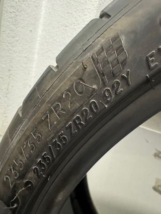 Michelin Pilot Sport 4S Neumáticos 235/35 ZR20