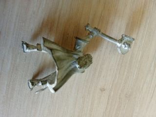 Hechicero del Imperio Warhammer Incompleto